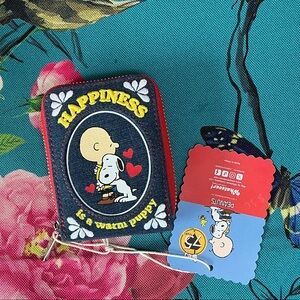 PEANUTS HAPPINESS IS A WARM PUPPY DENIM ACCORDION WALLET